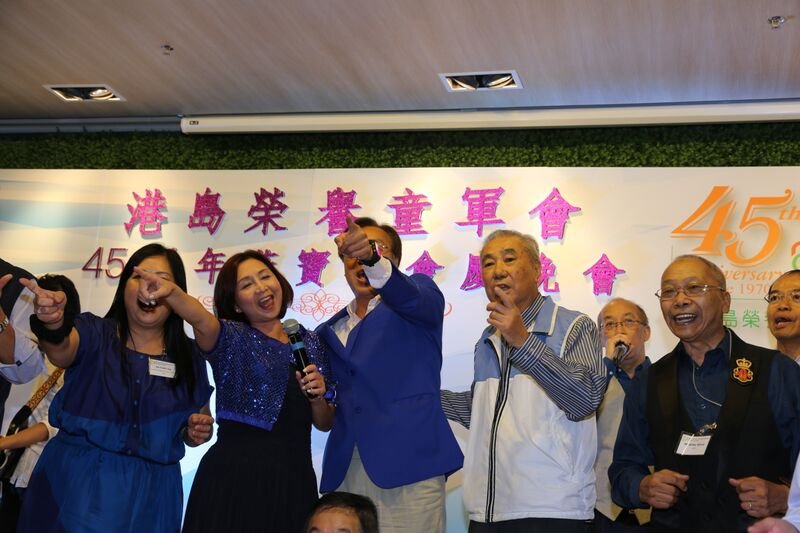 21 singing 1